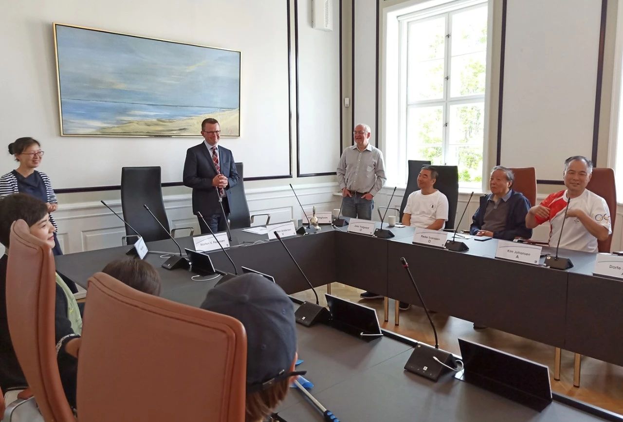 1529390393138601.jpg 2.jpg