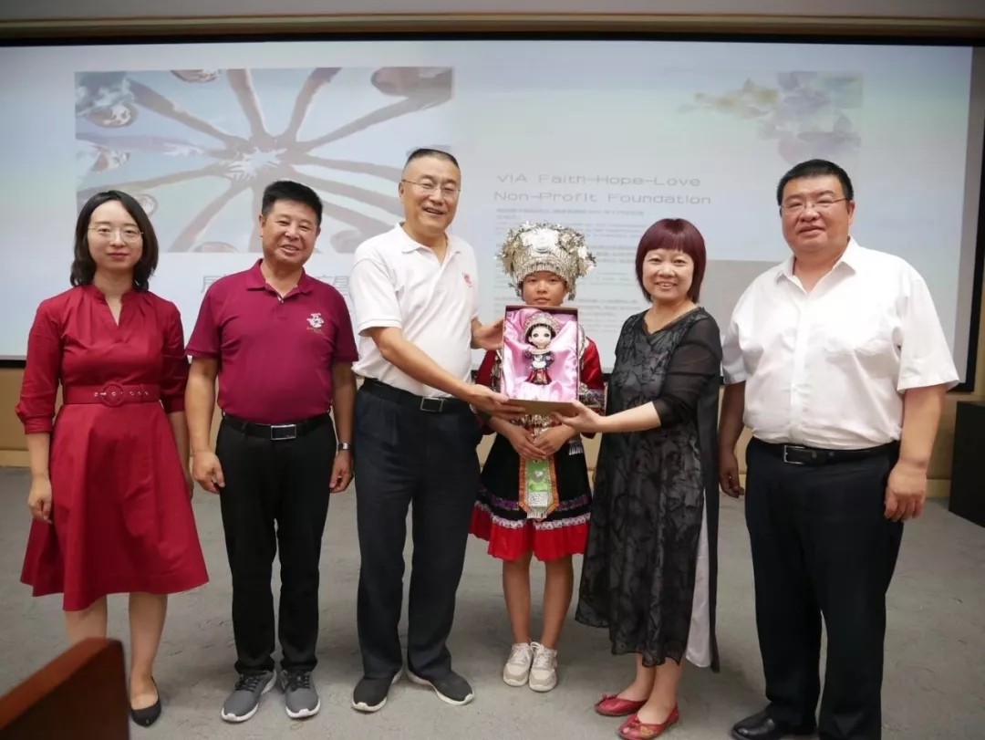 1570860305623487.jpg 640.webp (1).jpg